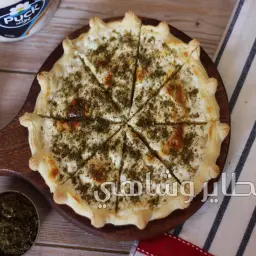 منقوشة جبن سائل وزعتر